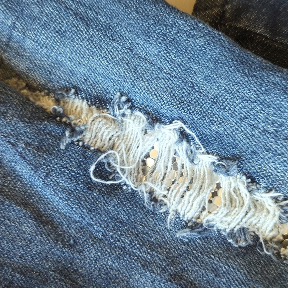 NWOT Rampage Rhinestone Jeans with Rips - Picture 5 of 8